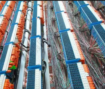 原子VPN 是一个网络安全工具,能够帮助用户保护隐私、匿名上网、防止网络监控等。以下是一个简单的使用教程,假设你已经下载并安装了原子VPN 的客户端程序 原子VPN 是一个网络安全工具,能够帮助用户保护隐私、匿名上网、防止网络监控等。以下是一个简单的使用教程,假设你已经下载并安装了原子VPN 的客户端程序